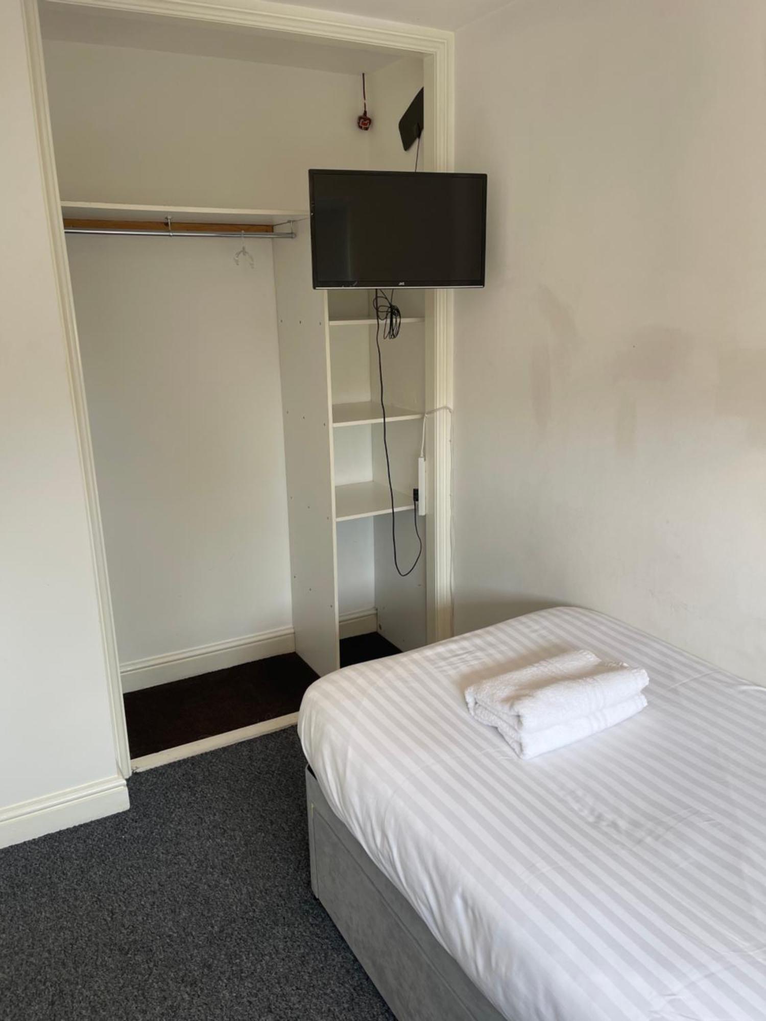 House Number 12 Sleeps Up To 4 With Smart Tvs In Every Room 惠灵顿 外观 照片